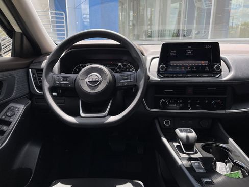 Used 2023 Nissan Rogue S FWD image 13