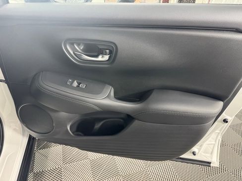 Used 2026 Honda HR-V EX-L image 30