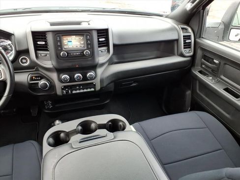 Used 2024 RAM 2500 Tradesman w/ Chrome Appearance Group image 11