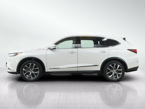 Used 2024 Acura MDX SH-AWD w/ Technology Package image 2