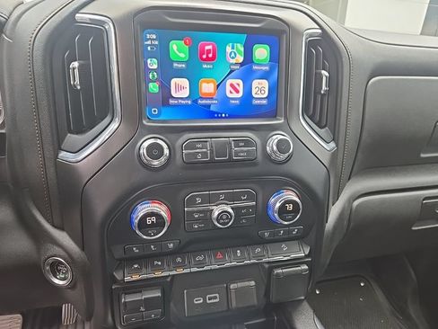 Used 2021 GMC Sierra 1500 AT4 w/ AT4 Value Package AWD/4WD image 4