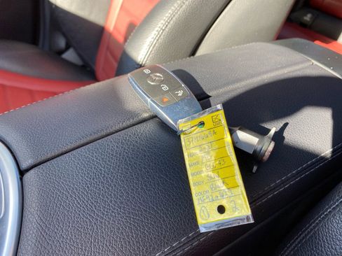 Used 2021 Mercedes-Benz GLC 43 AMG 4MATIC image 33