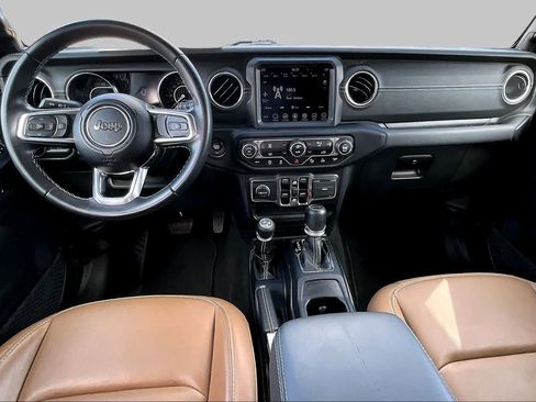 Used 2021 Jeep Wrangler Unlimited Sahara AWD/4WD image 15