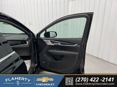 Used 2023 Cadillac XT5 Premium Luxury image 14