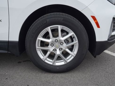 Used 2022 Chevrolet Equinox LT w/ Driver Convenience Package image 42