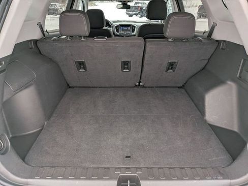 Used 2024 GMC Terrain SLE image 27