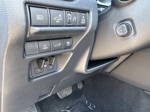 Used 2024 Toyota Land Cruiser image 33