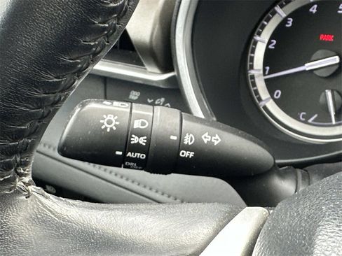 Used 2022 Toyota Highlander XLE image 26