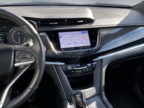 Used 2025 Cadillac XT6 Sport AWD/4WD image 5