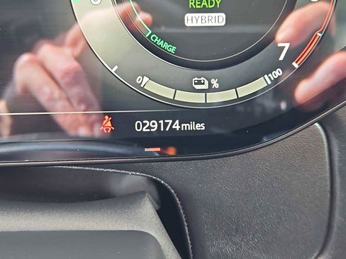 Used 2025 Land Rover Range Rover Sport Dynamic SE image 28