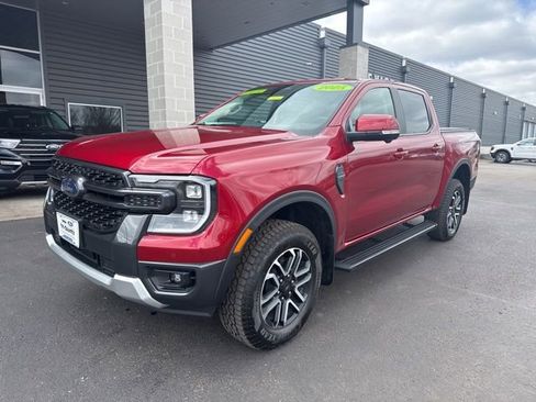 Used 2025 Ford Ranger Lariat w/ Trailer Tow Package image 4