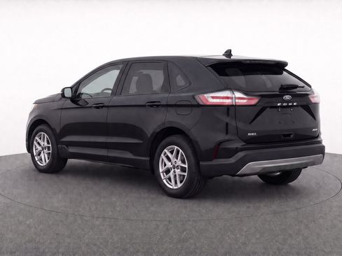 Used 2024 Ford Edge SEL AWD/4WD image 3