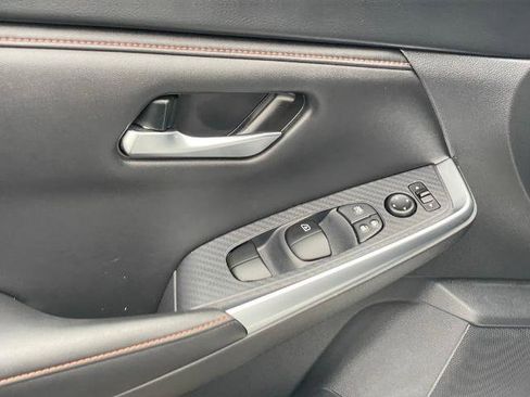 Certified 2023 Nissan Sentra SR w/ Midnight Edition Package image 13