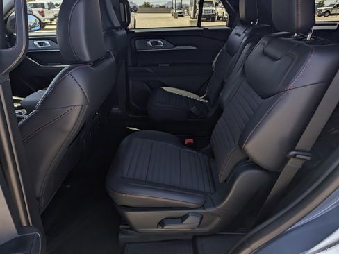 New 2026 Ford Explorer ST-Line w/ ST-Line Street Pack RWD image 8