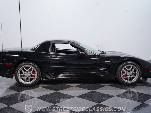 Used 2003 Chevrolet Corvette Z06 w/ Memory Package, 3 Drivers RWD image 12
