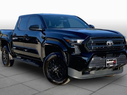 Used 2025 Toyota Tacoma SR RWD image 3