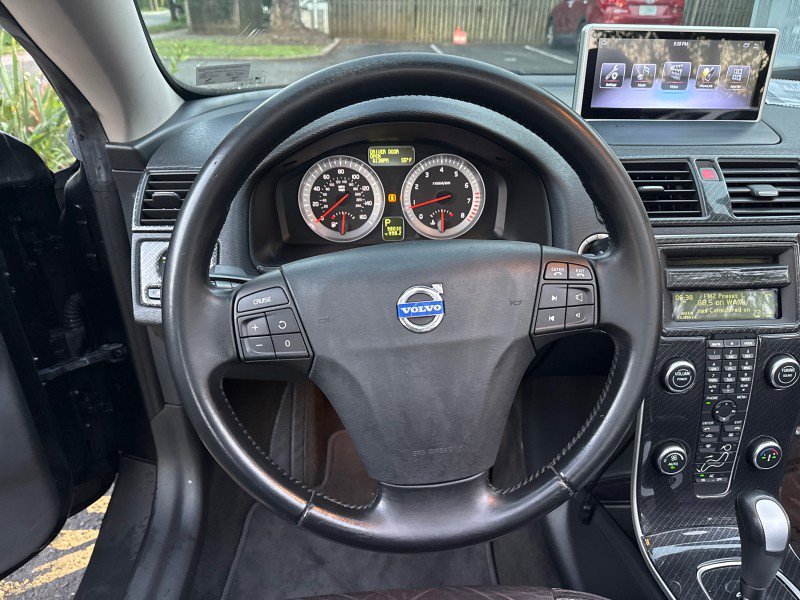 Used 2011 Volvo C70 T5 w/ Convenience Pkg FWD image 18