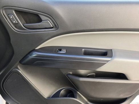 Used 2021 Chevrolet Colorado W/T image 13