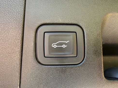 Used 2025 Cadillac XT5 Premium Luxury image 18