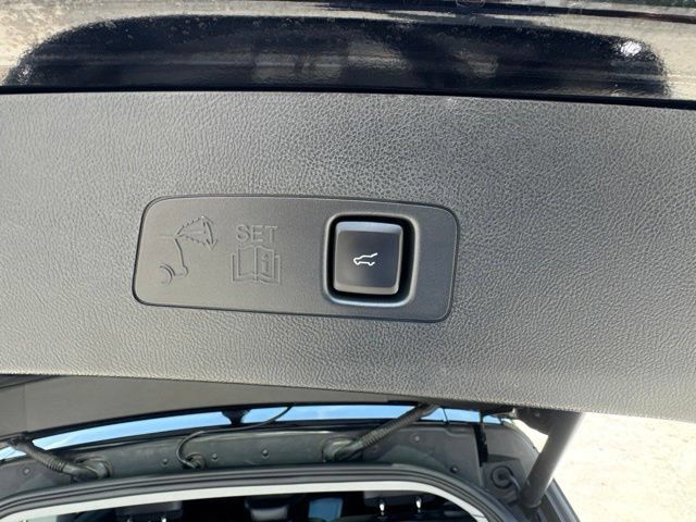 Used 2022 Lincoln Corsair FWD w/ Equipment Group 101A image 23