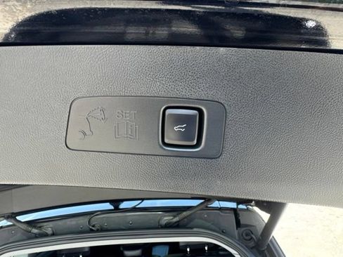 Used 2022 Lincoln Corsair FWD w/ Equipment Group 101A image 23