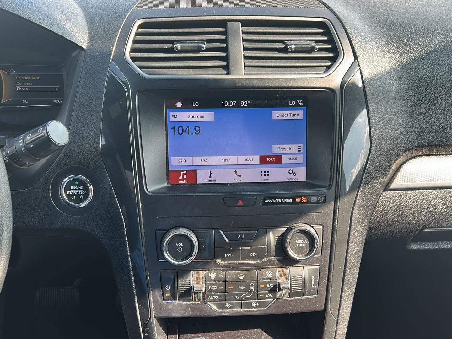 Used 2019 Ford Explorer XLT w/ Equipment Group 201A FWD image 8