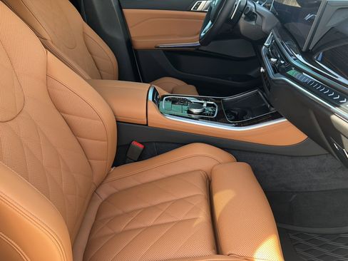 Used 2026 BMW X5 sDrive40i w/ Premium Package image 23