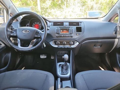 Used 2012 Kia Rio SX image 10