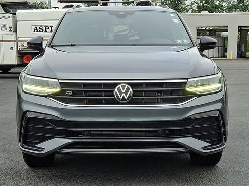 Used 2022 Volkswagen Tiguan SE R-Line AWD/4WD image 5
