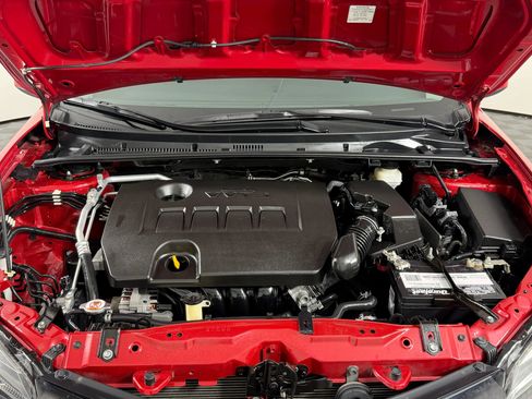 Used 2019 Toyota Corolla LE w/ Carpet Mat Package (TMS) FWD image 17
