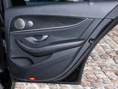 Used 2022 Mercedes-Benz E 350 Sedan image 14