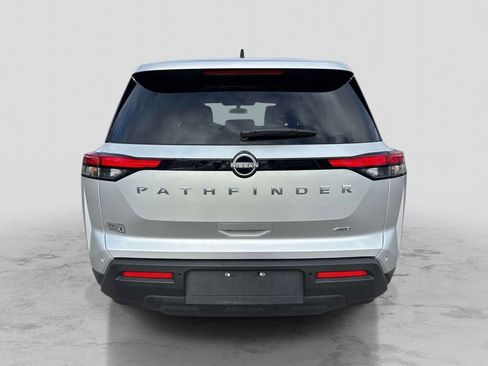 Used 2024 Nissan Pathfinder S AWD/4WD image 4