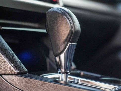 Used 2019 Subaru Outback 2.5i Limited w/ Popular Package #2 image 23