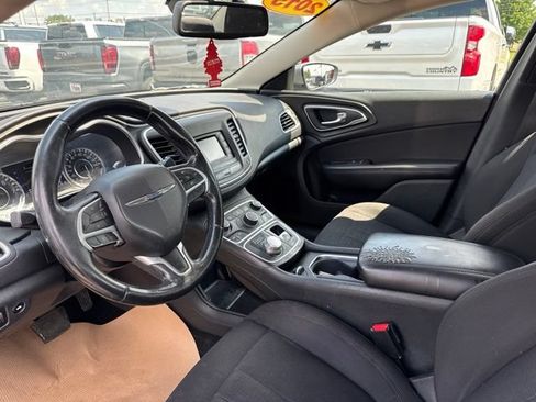 Used 2015 Chrysler 200 Limited w/ Convenience Group FWD image 10