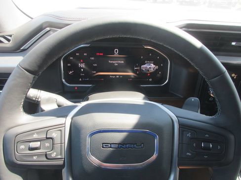 New 2026 GMC Sierra 1500 Denali AWD/4WD image 20