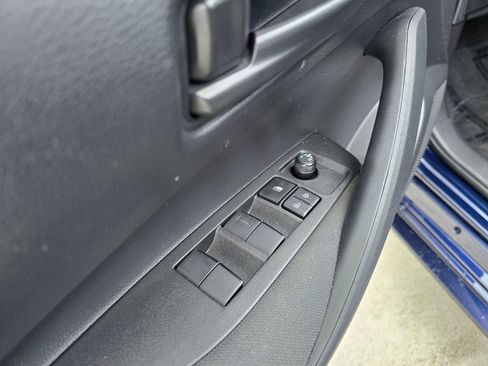 Used 2025 Toyota Corolla LE image 23