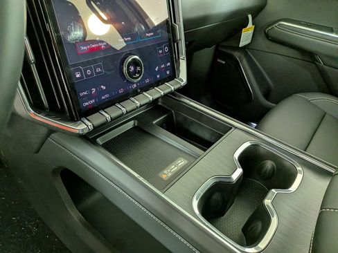 New 2026 GMC Acadia Elevation w/ Elevation Premium Package AWD/4WD image 24