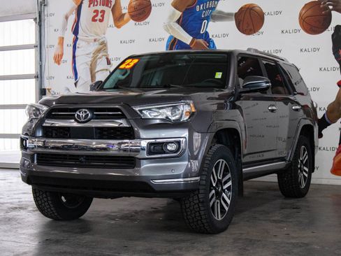 Used 2023 Toyota 4Runner Limited AWD/4WD image 22
