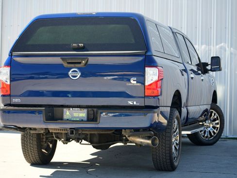 Used 2016 Nissan Titan SL image 4