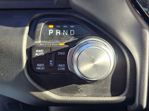 Used 2023 RAM 1500 Laramie AWD/4WD image 39