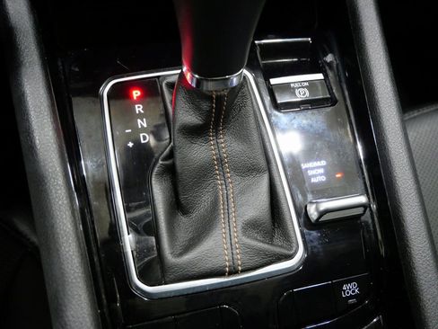 Used 2022 Jeep Compass Limited w/ Elite Group image 23