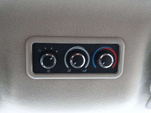 Used 2011 Chevrolet Express 3500 LT w/ LT Preferred Equipment Group RWD image 27