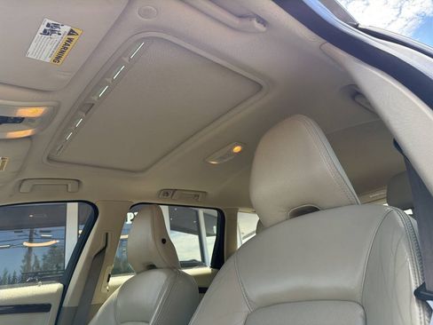 Used 2011 Volvo XC70 T6 AWD/4WD image 31