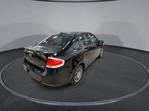 Used 2010 Ford Focus SE image 8