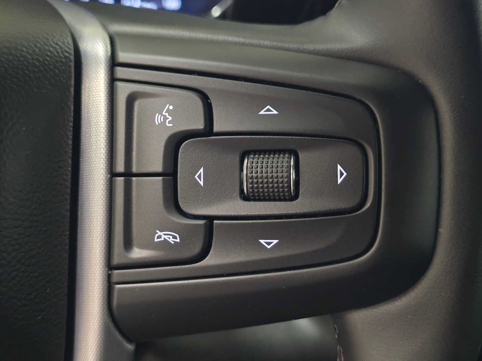 Used 2024 GMC Sierra 1500 Elevation RWD image 32