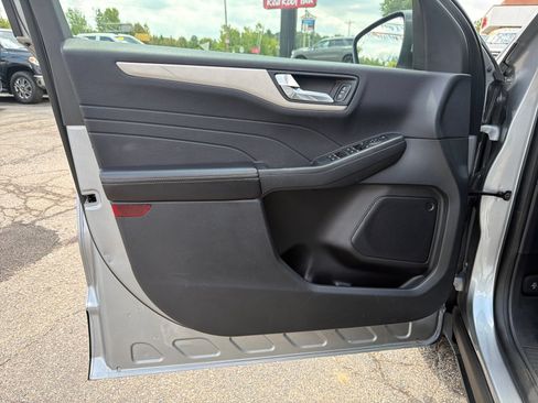 Used 2022 Ford Escape SEL AWD/4WD image 12