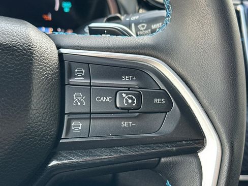 Used 2023 Jeep Grand Cherokee Trailhawk AWD/4WD image 34