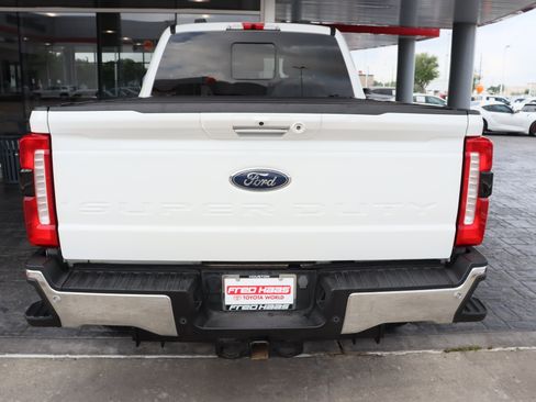 Used 2024 Ford F250 Lariat w/ Chrome Package image 8