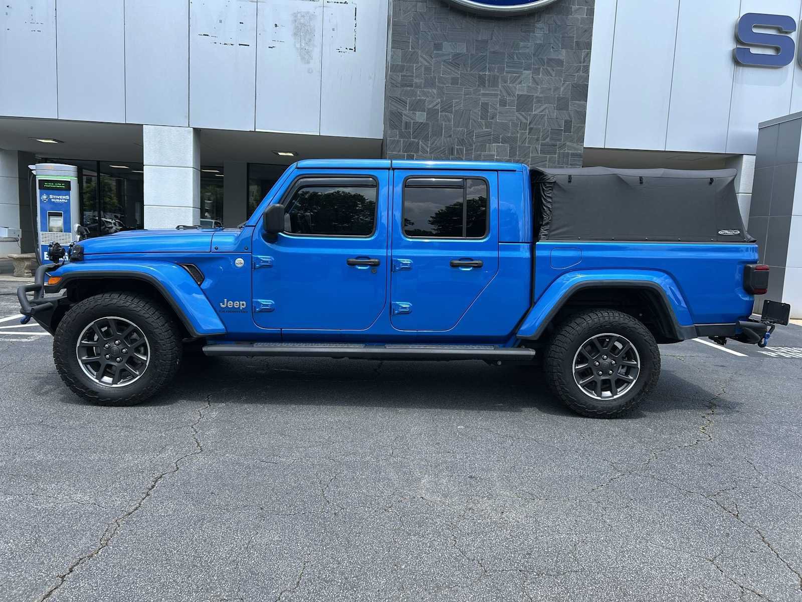 Used 2021 Jeep Gladiator Overland w/ Popular Equipment Package AWD/4WD image 2