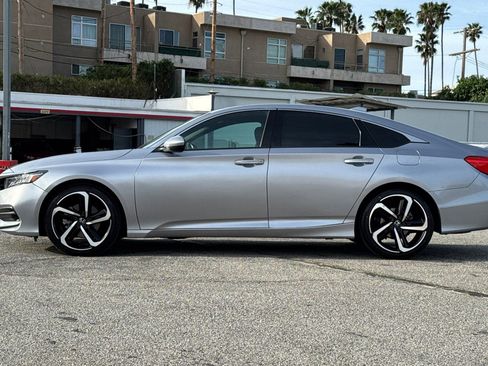 Used 2020 Honda Accord Sport image 7